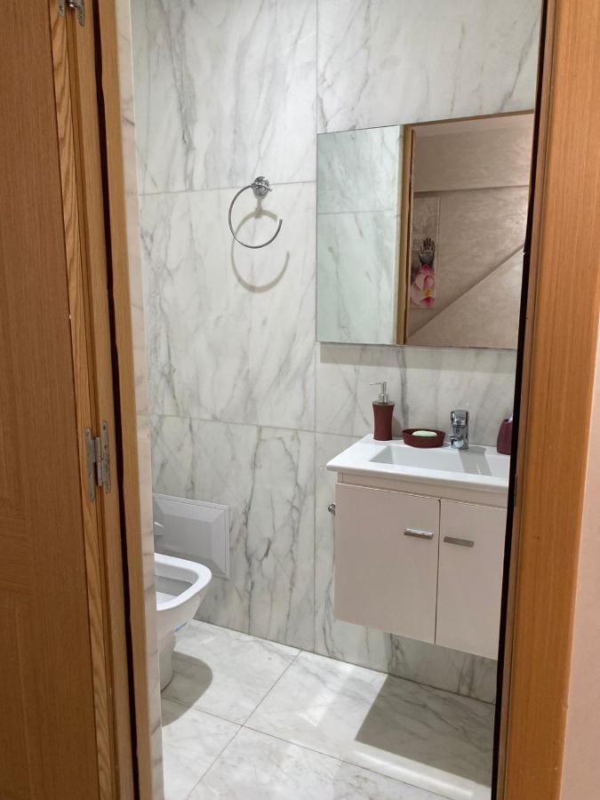 Magnifique Appart F3, Renove, Tres Bien Desservie Casablanca Ngoại thất bức ảnh